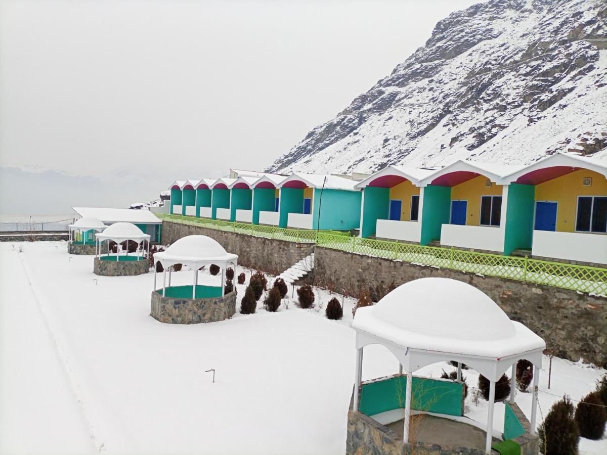 Hotel Mountain Lodge Skardu Eksteriør billede