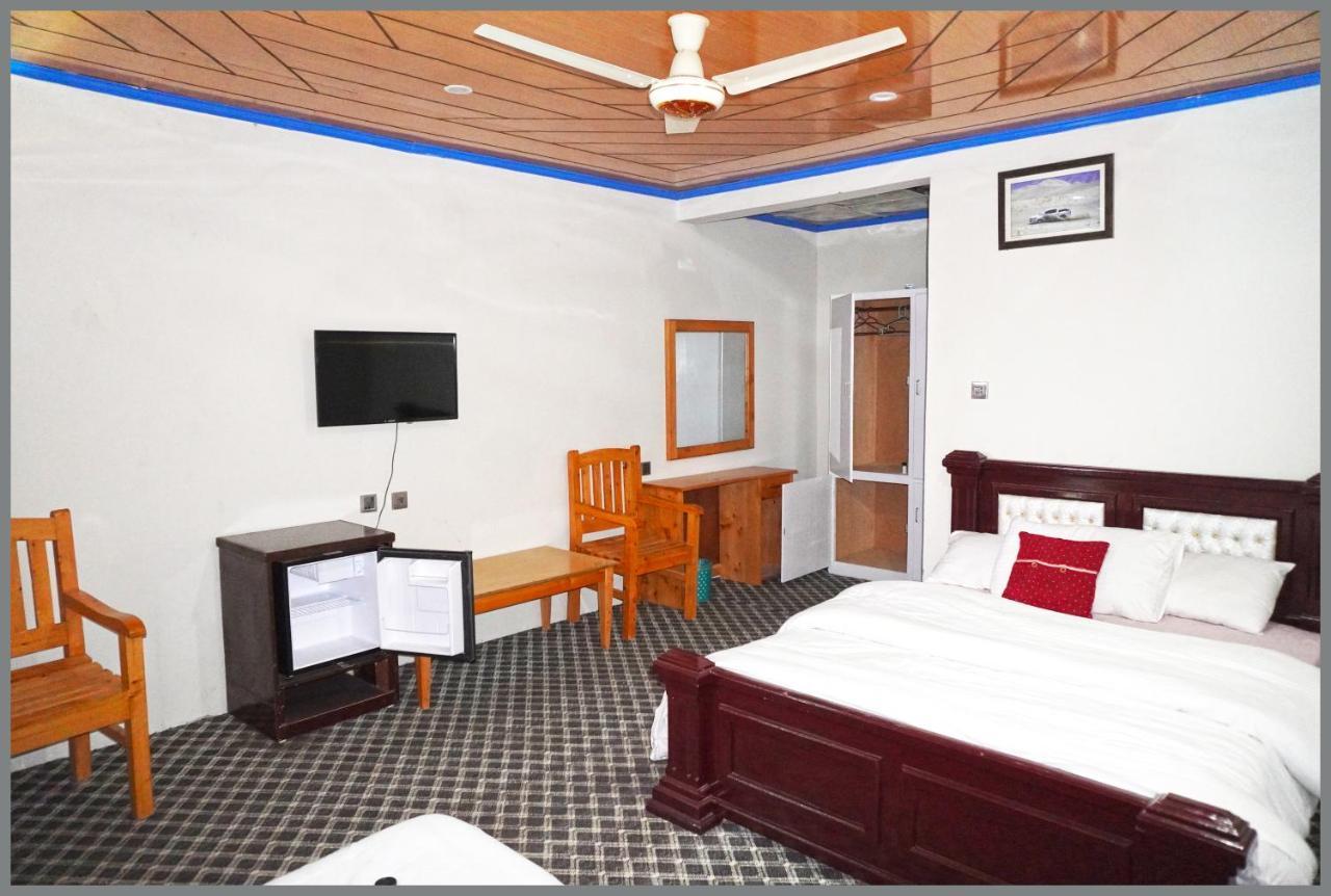 Hotel Mountain Lodge Skardu Eksteriør billede