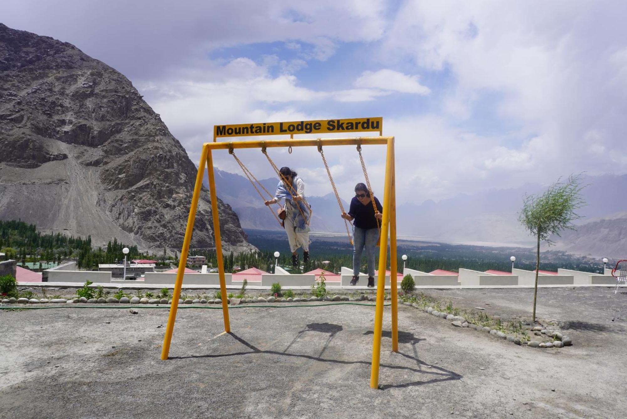 Hotel Mountain Lodge Skardu Eksteriør billede