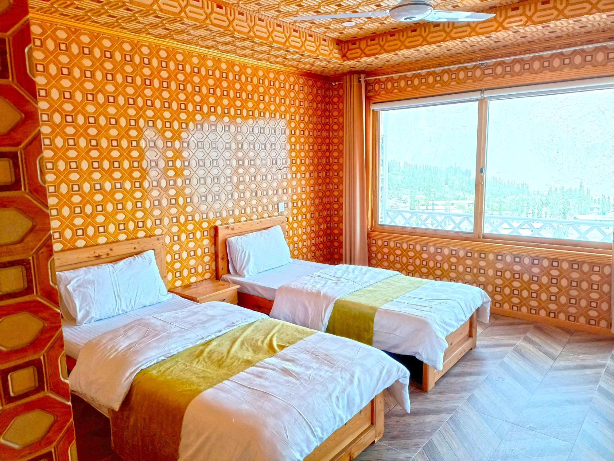 Hotel Mountain Lodge Skardu Eksteriør billede